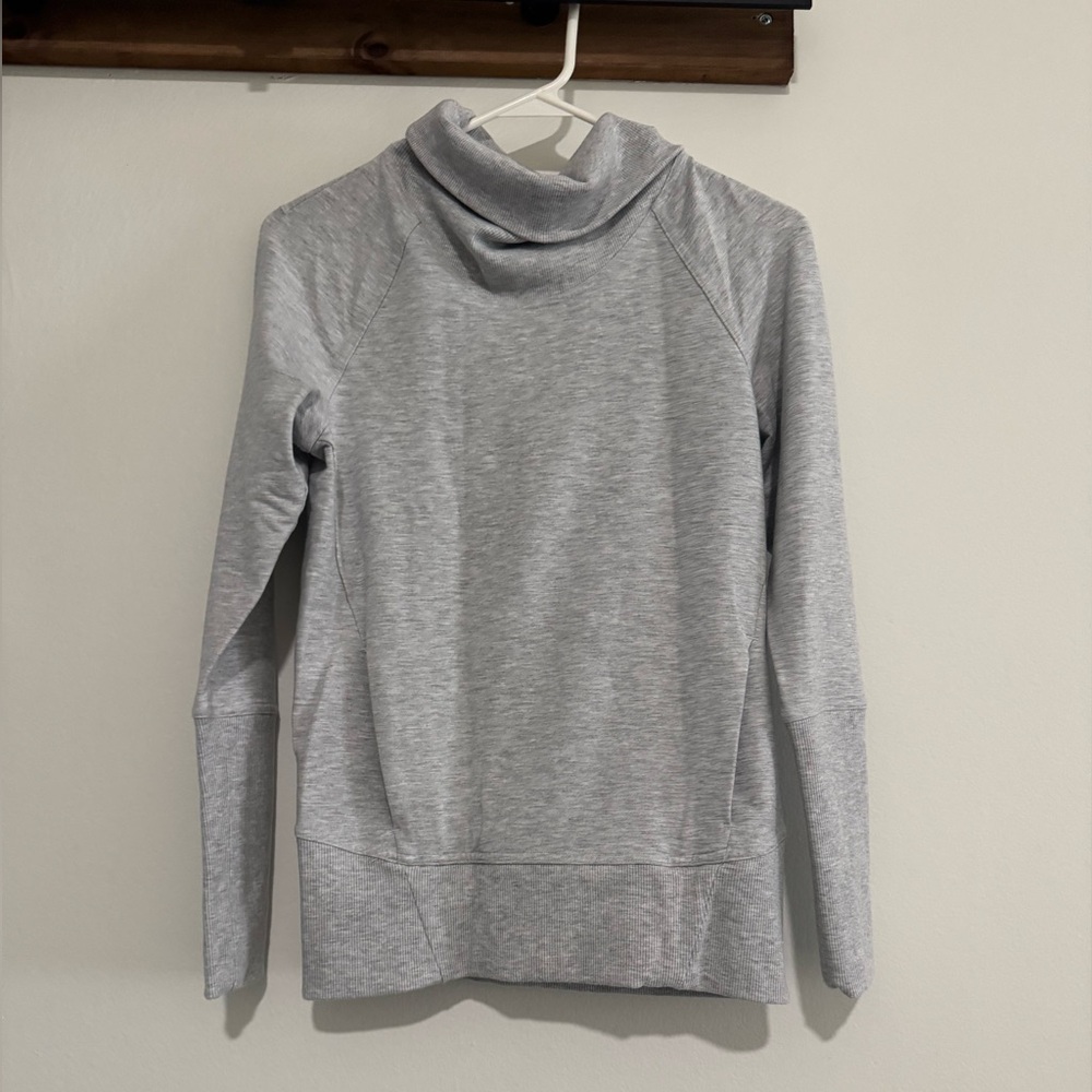 Lululemon Athletica Gray Turtleneck Sweater
